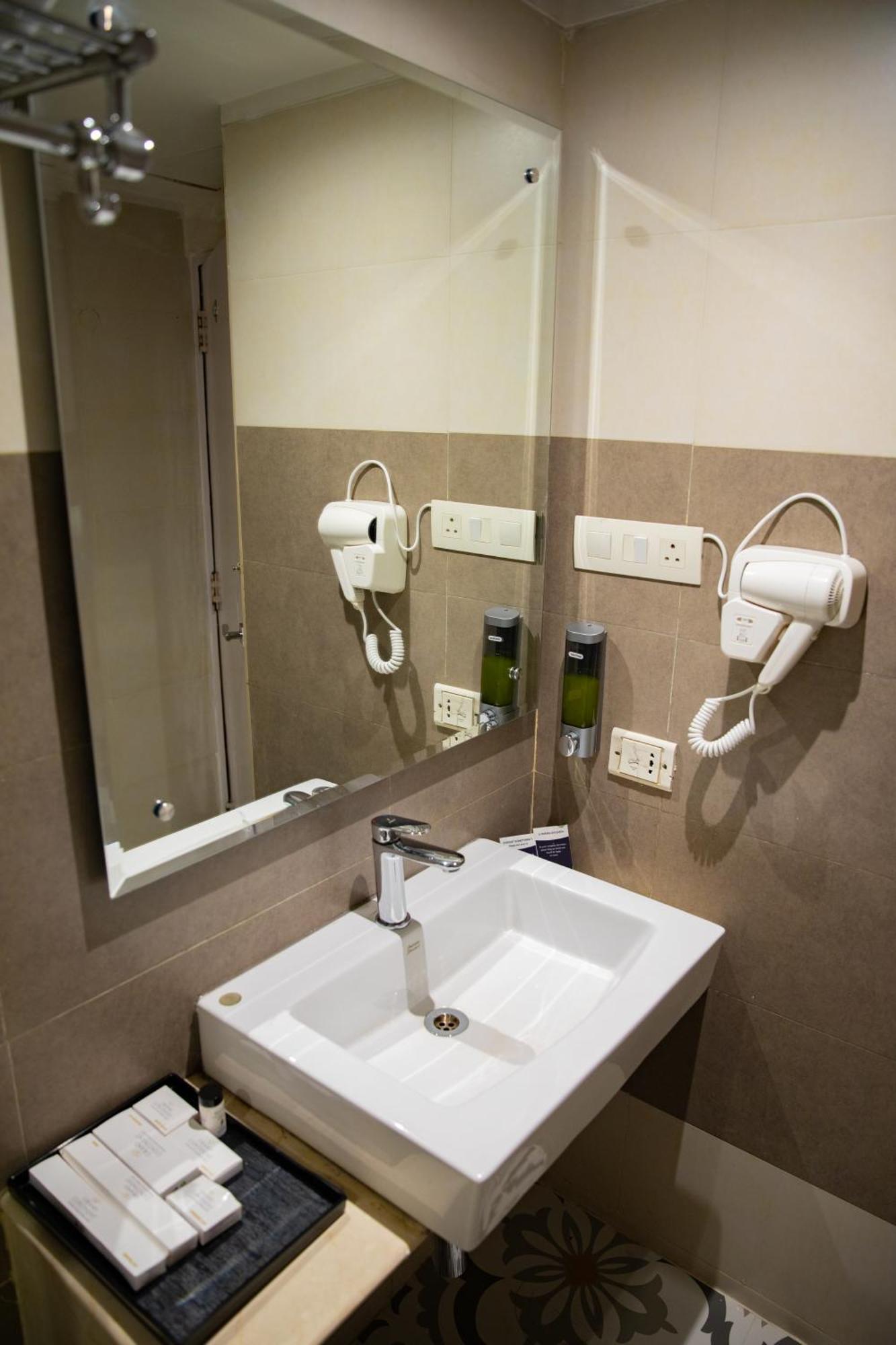 Grand Continent Secunderabad A Sarovar Portico Affiliate Hotel Εξωτερικό φωτογραφία